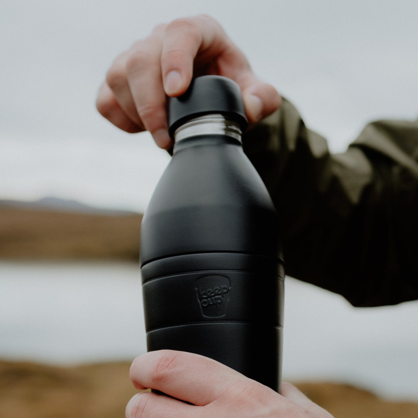 Helix Bottle - 18oz | Black